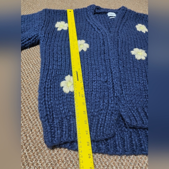 FRNCH Taya Floral Embroidered Hand Knit Cardigan Oversized  Chunky Size M/L - Picture 7 of 8